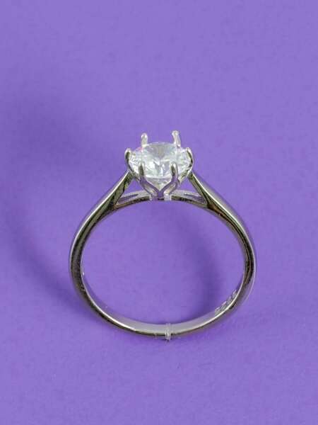 Prstýnek Anastasia | Svíčka se šperkem